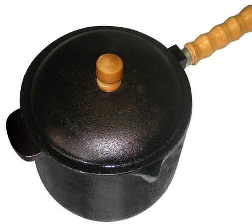 Cacerola con mango hierro