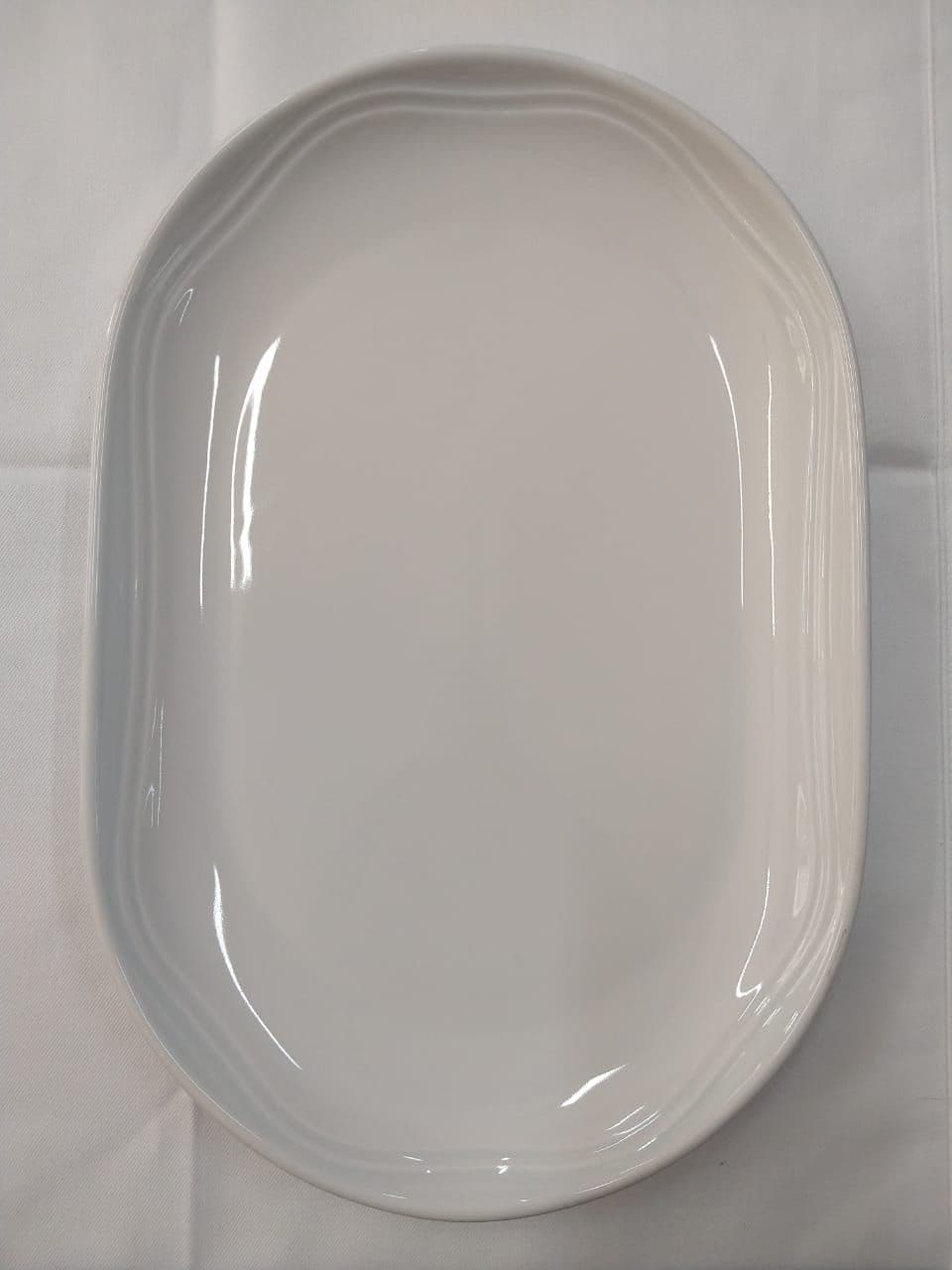 Fuente recto oval 31 cm con labrado